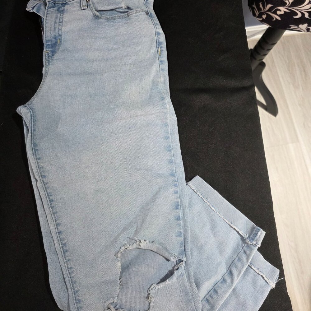 Mid-Rise Boyfriend Jeans